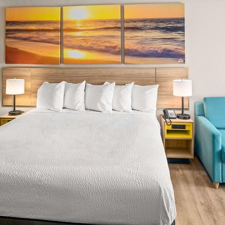 Days Inn & Suites By Wyndham Artesia Exterior foto