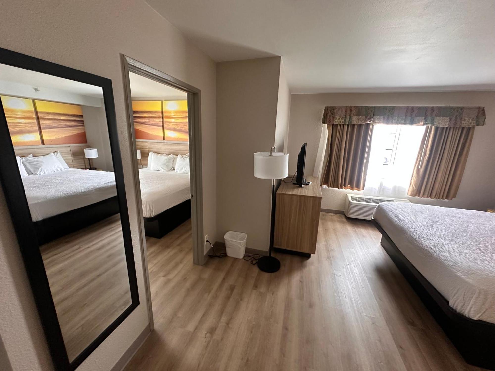 Days Inn & Suites By Wyndham Artesia Exterior foto