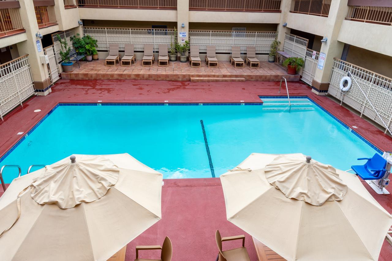 Days Inn & Suites By Wyndham Artesia Exterior foto
